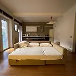 Acquedotti Contemporary Flat Διαμέρισμα Ρώμη