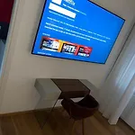 Acquedotti Contemporary Flat