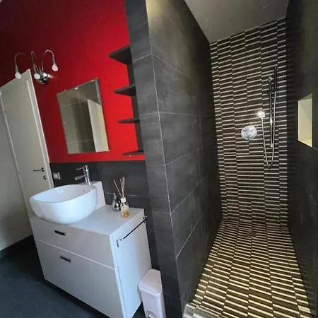 Acquedotti Contemporary Flat Apartment