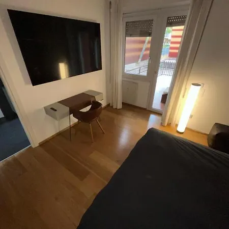 Apartment Acquedotti Contemporary Flat